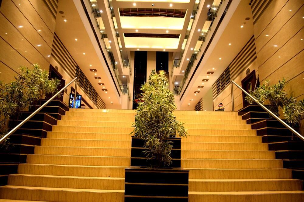 Hotel Royal Cliff Kánpur Kültér fotó