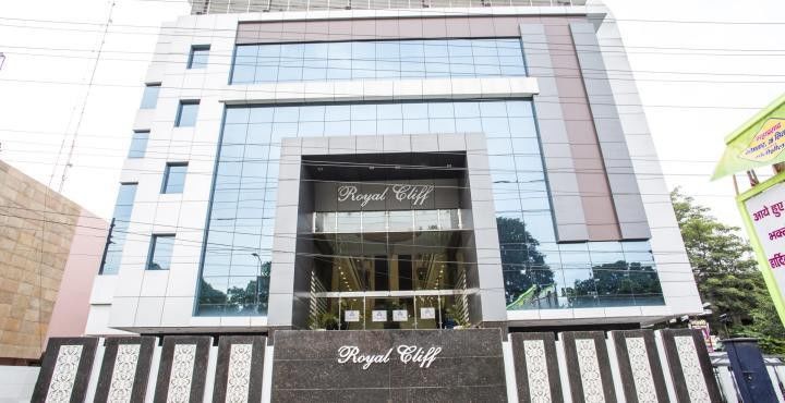 Hotel Royal Cliff Kánpur Kültér fotó