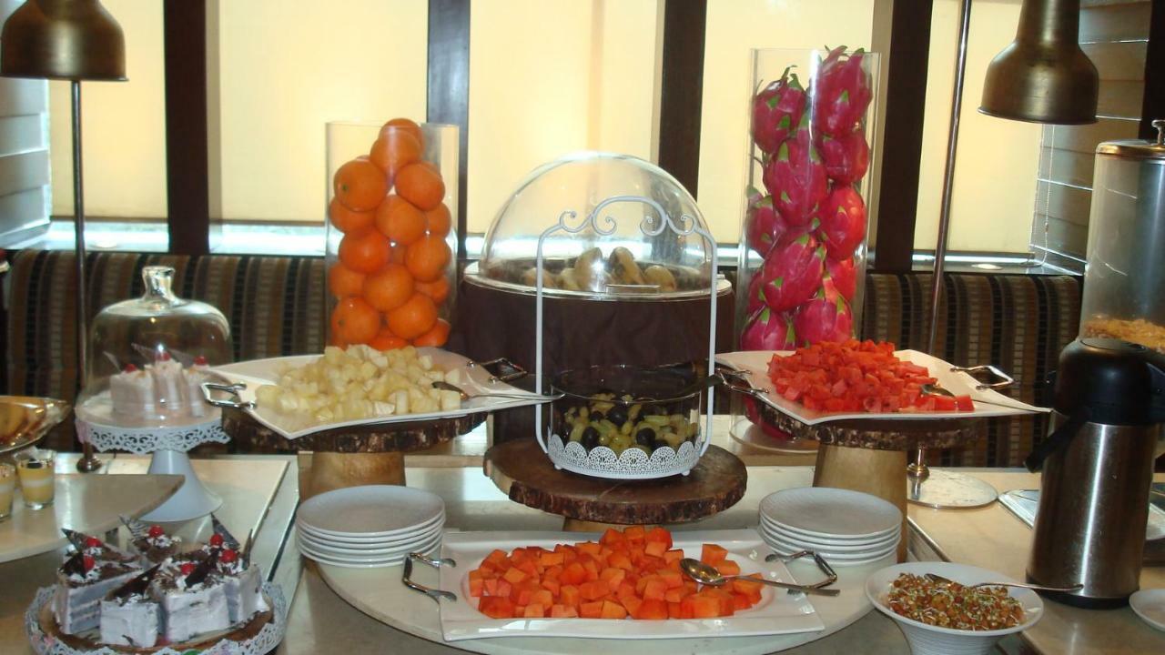 Hotel Royal Cliff Kánpur Kültér fotó